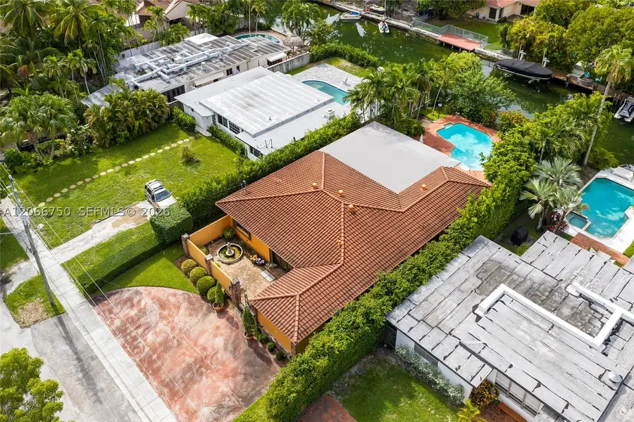 1860 Cleveland Rd, Miami Beach, FL 33141 - #3