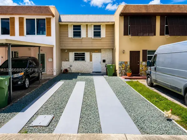 1720 W 75th St, Hialeah, FL 33014