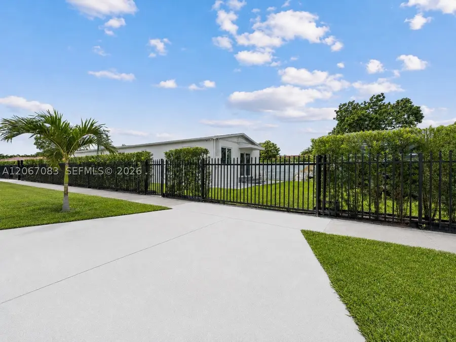 3930 W 2nd Ave, Hialeah, FL 33012 - #2