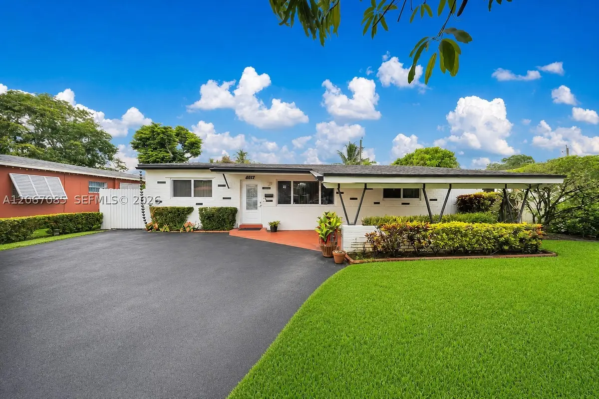 7561 Meridian St, Miramar, FL 33023 - #1