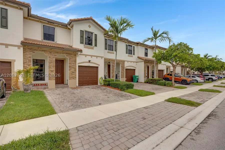 11324 SW 233rd St, Homestead, FL 33032 - #2