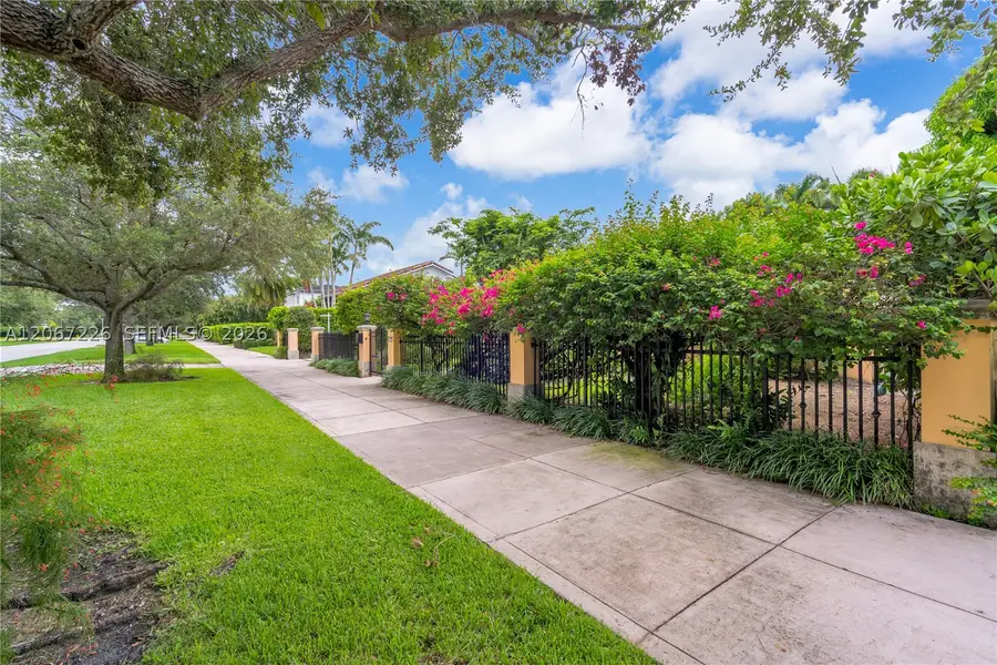 6605 Maynada St, Coral Gables, FL 33146 - #2