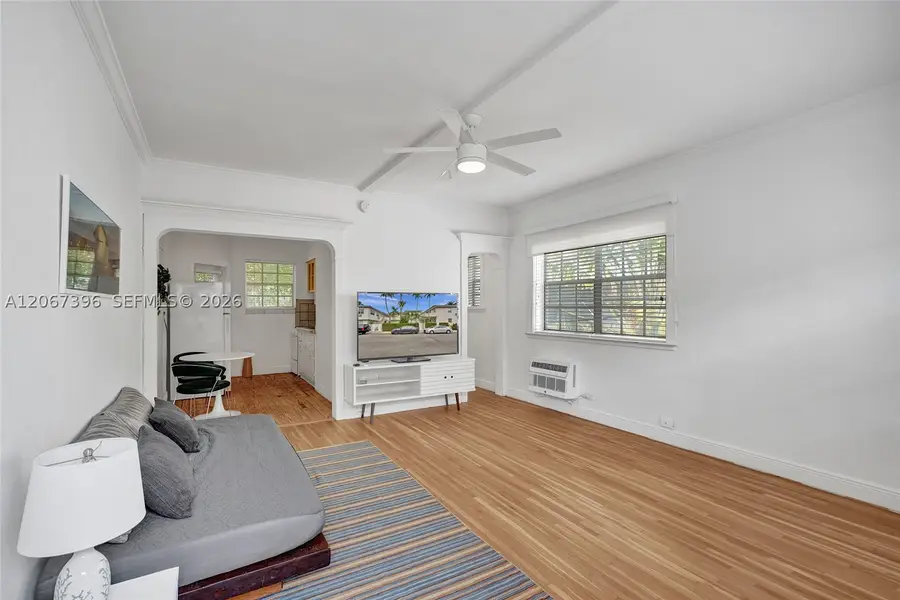 717 Espanola Way #204, Miami Beach, FL 33139 - #3