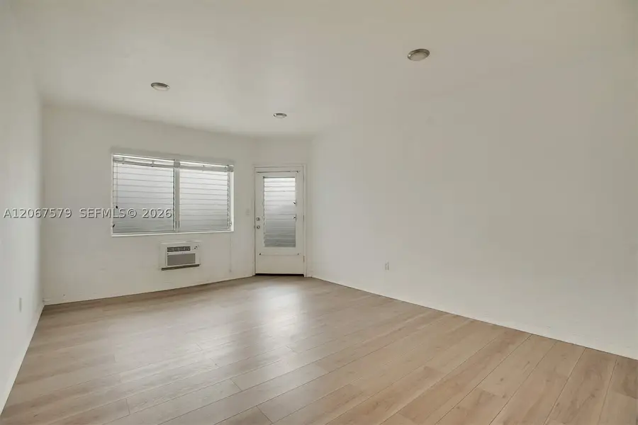 835 Meridian Ave #3, Miami Beach, FL 33139 - #3