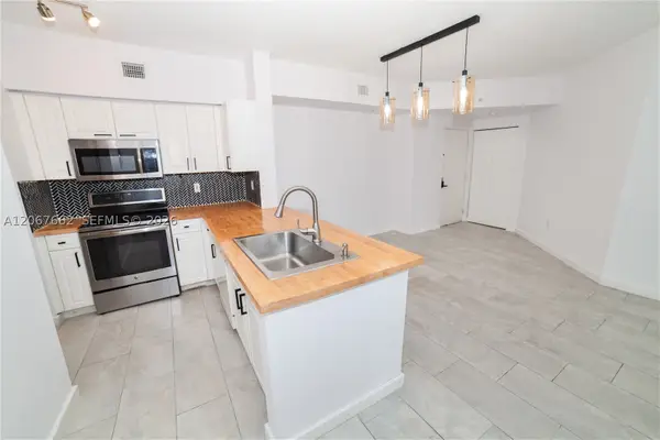 17125 N Bay Rd #3410, Sunny Isles Beach, FL 33160