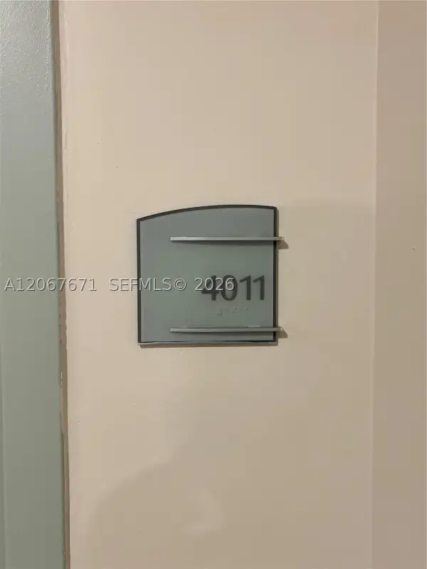 1900 N Bayshore Dr #4011, Miami, FL 33132