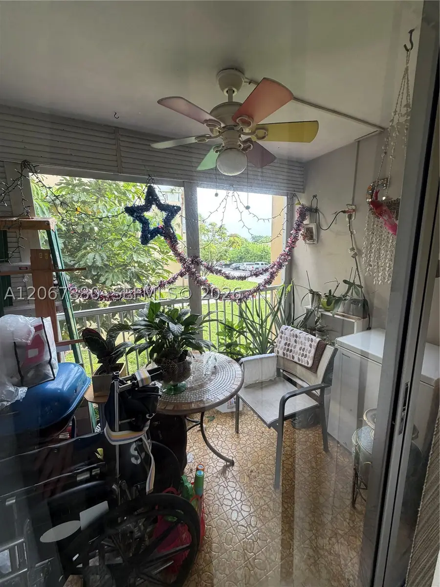 952 NE 199th St #2N, Miami, FL 33179 - #3