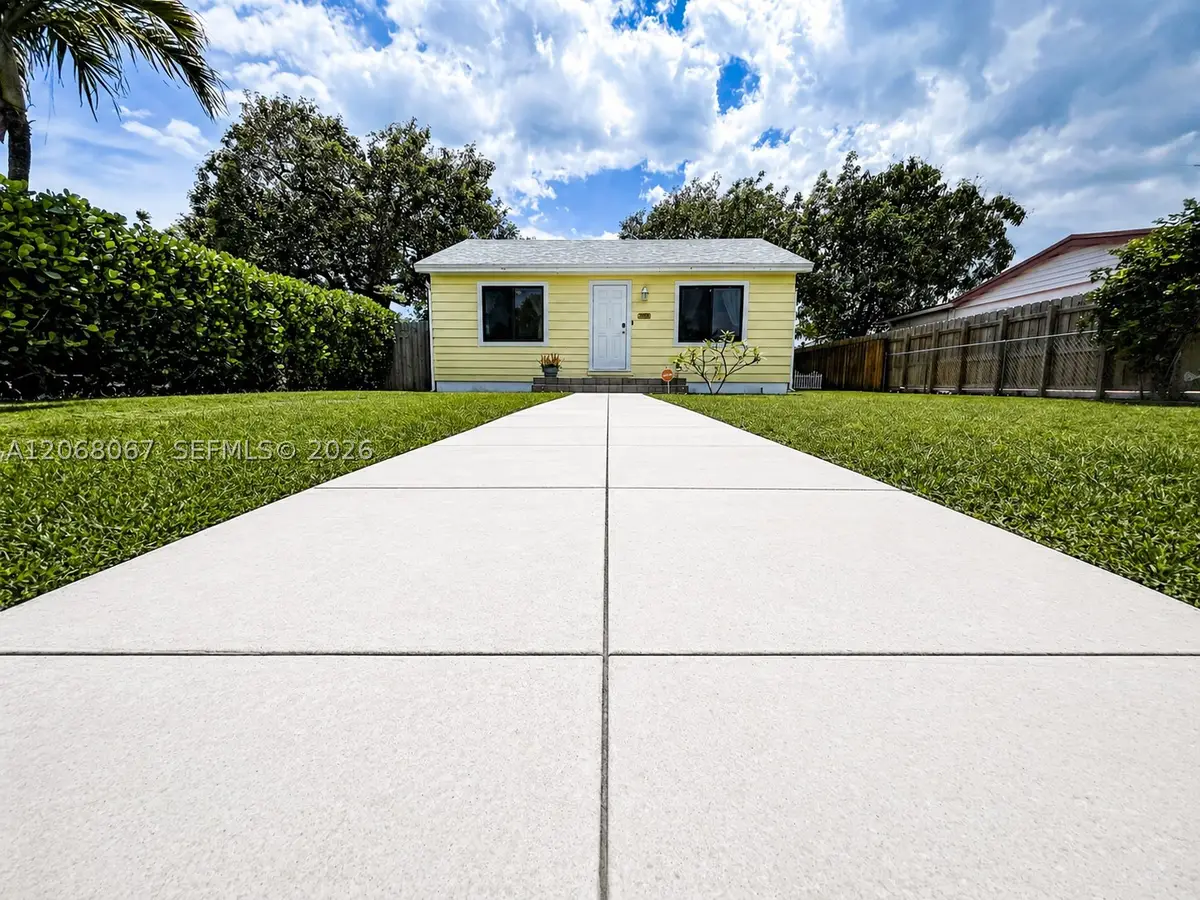 2330 Scott St, Hollywood, FL 33020 - #1