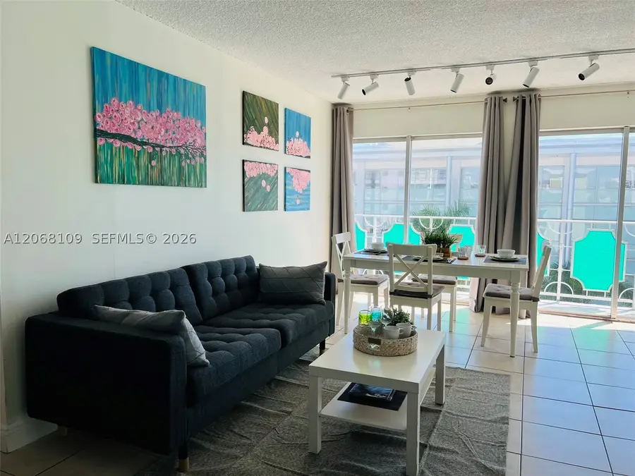 1732 Meridian Ave #701, Miami Beach, FL 33139 - #3