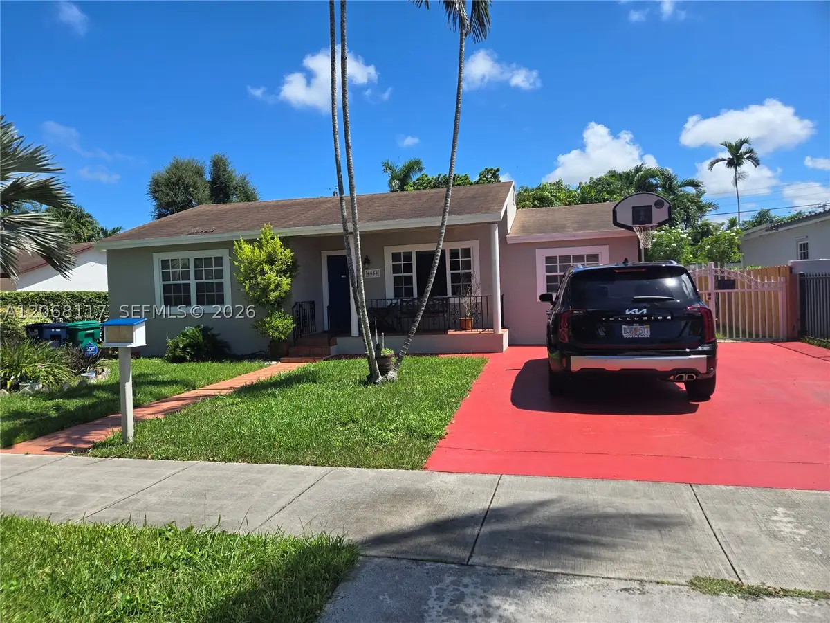 6858 SW 39th St, Miami, FL 33155 - #1