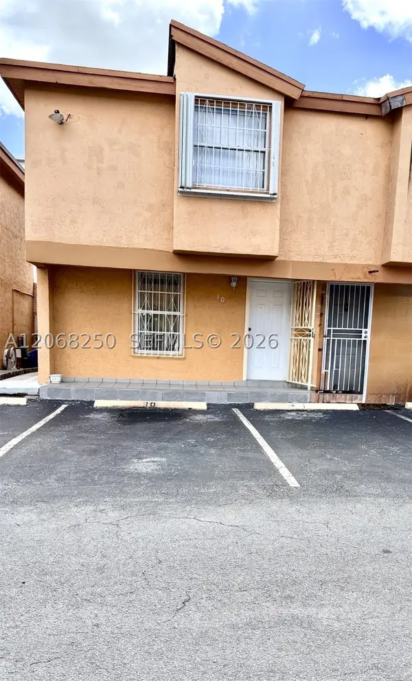 1701 W 42nd Pl #10, Hialeah, FL 33012