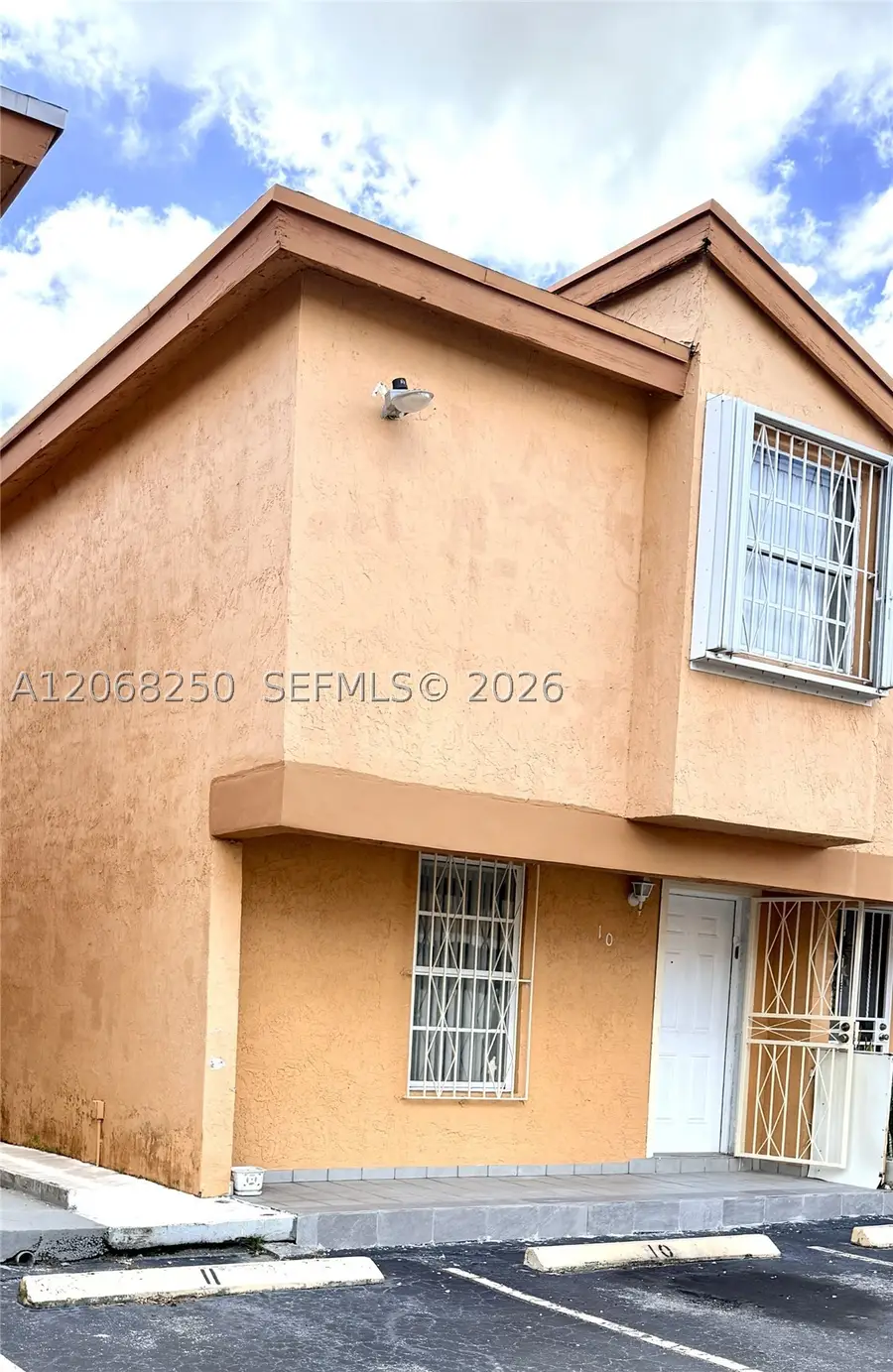 1701 W 42nd Pl #10, Hialeah, FL 33012 - #2