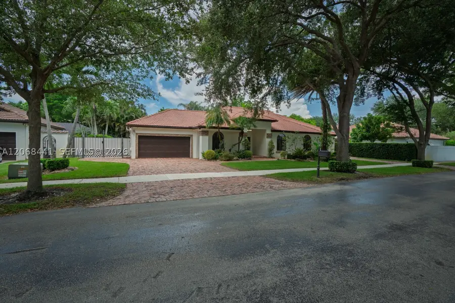 15600 NW 82nd Ct, Miami Lakes, FL 33016 - #2