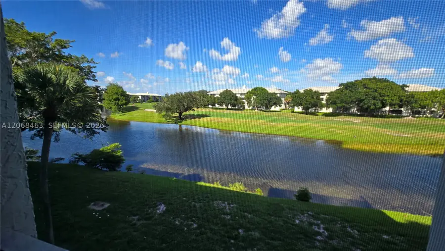 9230 Lagoon Pl #310, Davie, FL 33324 - #3