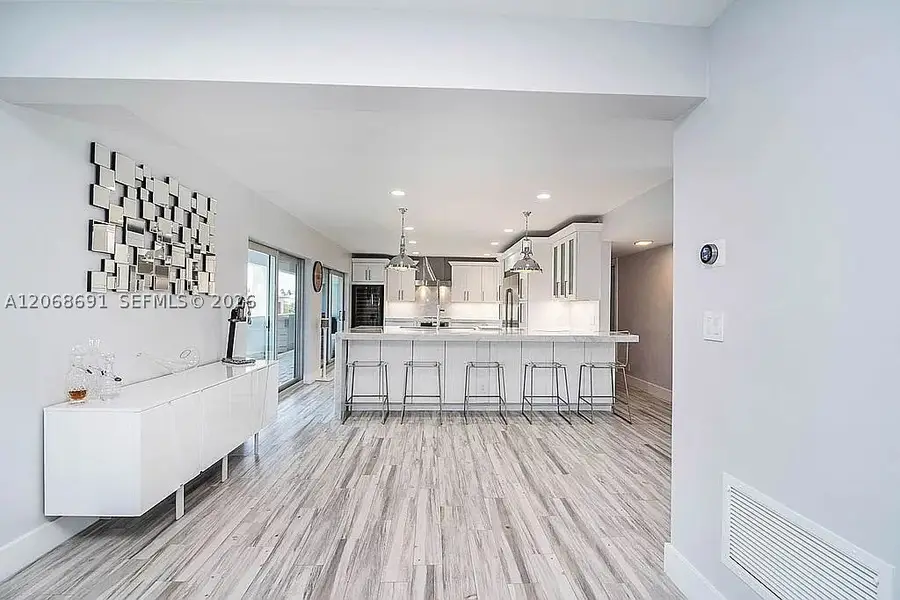 1700 SE 15th St #401, Fort Lauderdale, FL 33316 - #3
