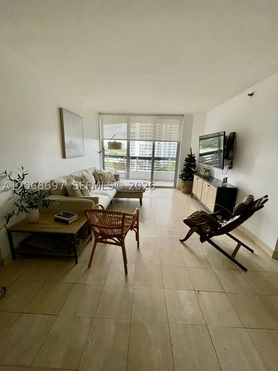 3600 Mystic Pointe Dr #1010, Aventura, FL 33180 - #3