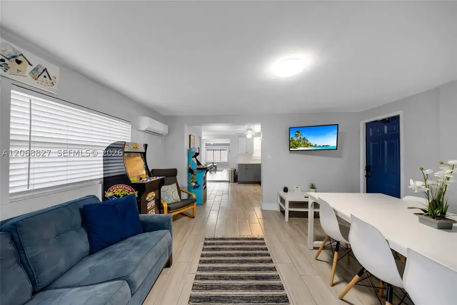 817 SW 12th St, Fort Lauderdale, FL 33315 - #3
