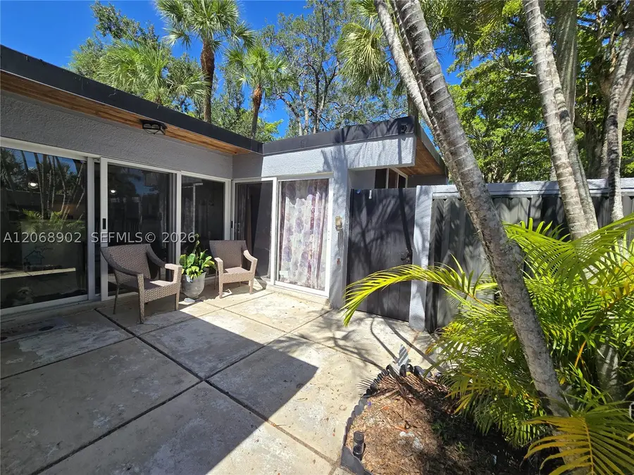 16330 Oak Walk, Miami Lakes, FL 33014 - #2