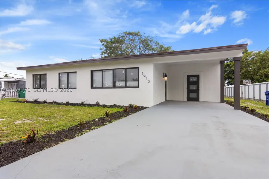 1910 NW 134th St, Miami, FL 33167 - #2