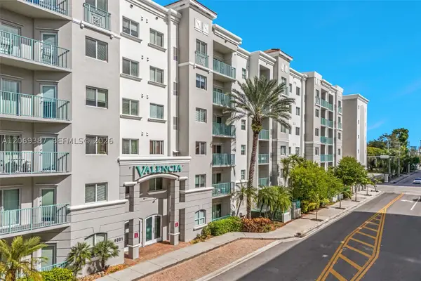6001 SW 70th St #227, South Miami, FL 33143