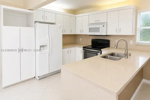 464 NE 210th Cir Ter #201-10A, Miami, FL 33179