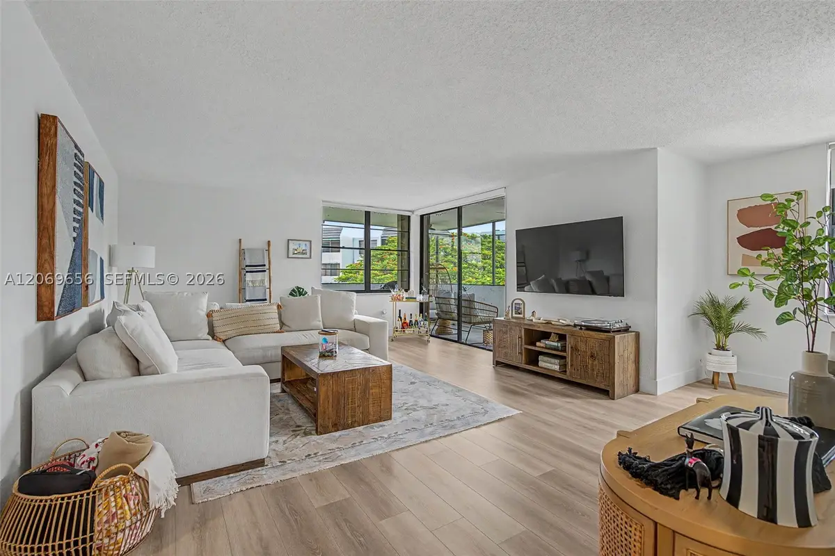 10852 N Kendall Dr #314, Miami, FL 33176 - #1