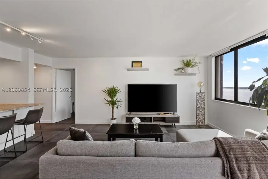 540 Brickell Key Dr #1519, Miami, FL 33131 - #3