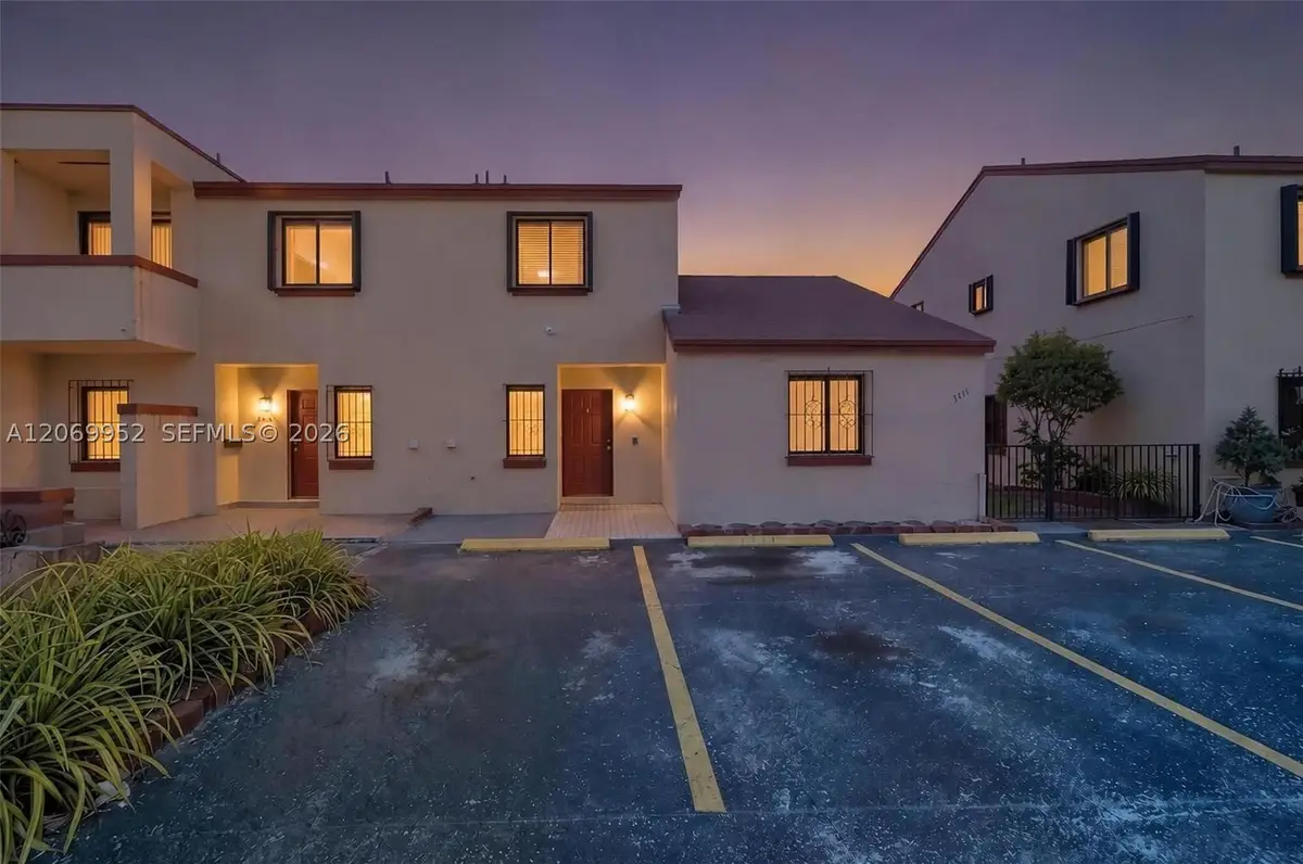 2421 W 52nd Pl #2-1, Hialeah, FL 33016 - #1
