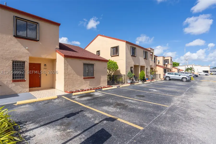 2421 W 52nd Pl #2-1, Hialeah, FL 33016 - #3