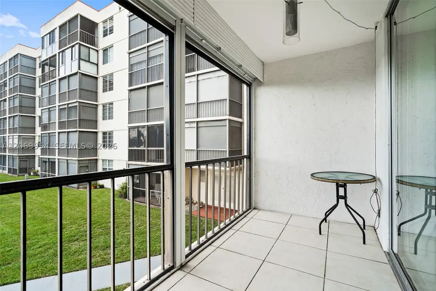 8900 Washington Blvd #205, Pembroke Pines, FL 33025 - #3