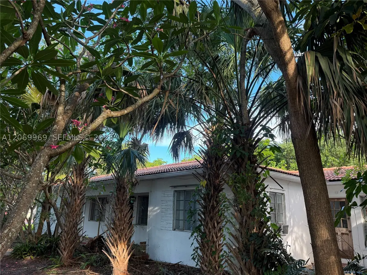 1120 NE 115th St, Biscayne Park, FL 33161 - #1