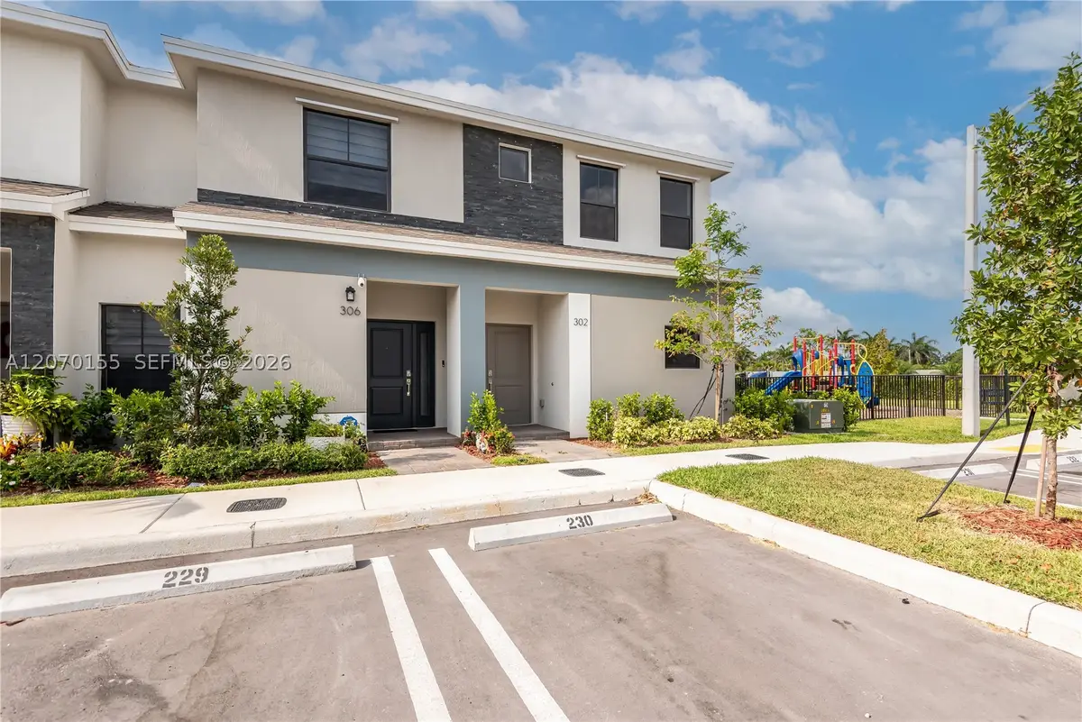 302 NE 1st Dr #302, Florida City, FL 33034 - #1