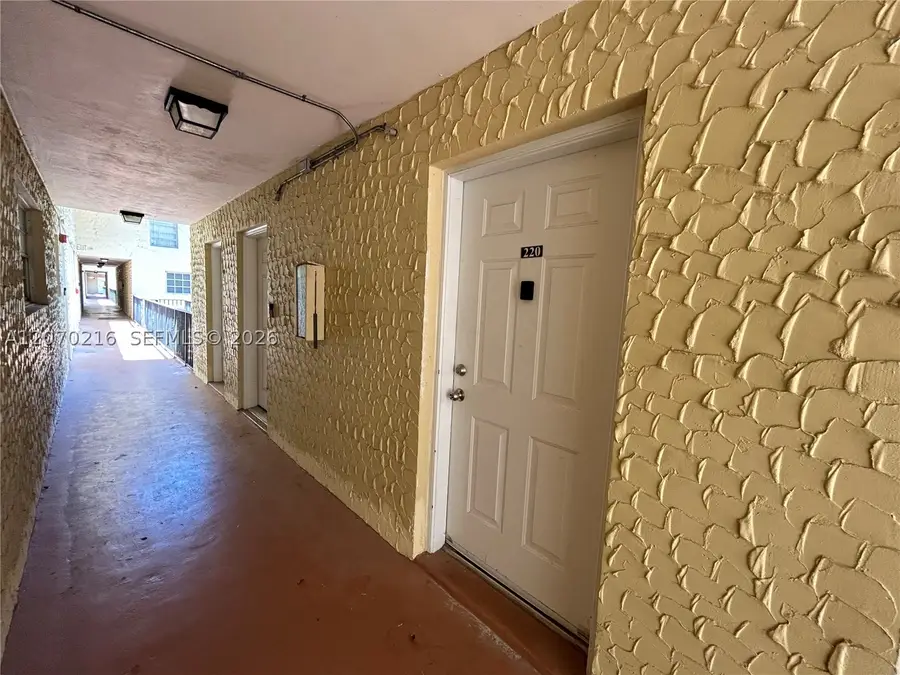 8500 SW 109th Ave #6-220, Miami, FL 33173 - #3