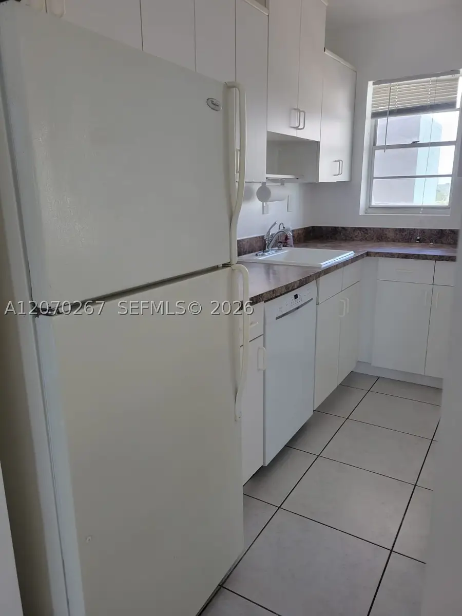 7620 Carlyle Ave #604, Miami Beach, FL 33141 - #2