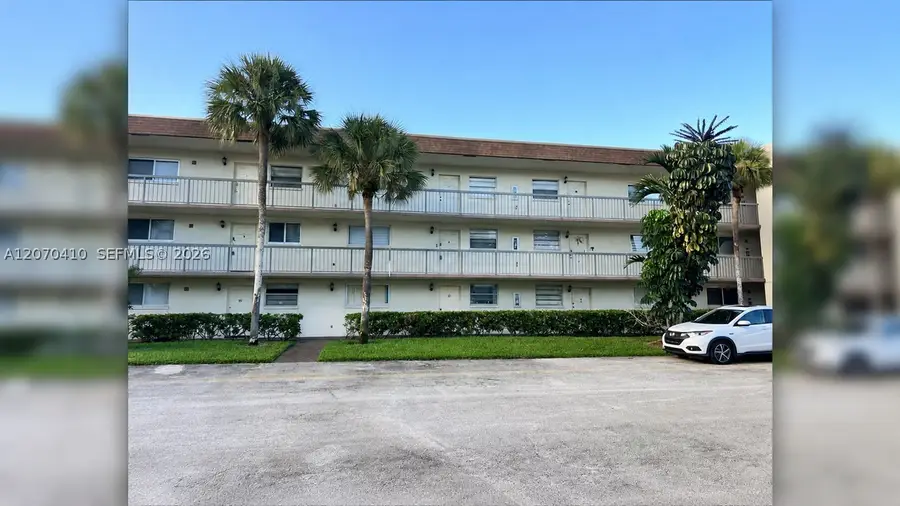 7500 NW 17 St #107, Plantation, FL 33313 - #2