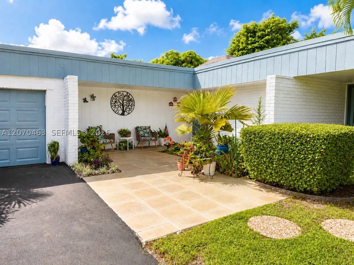 4713 Holly Dr, Tamarac, FL 33319 - #1
