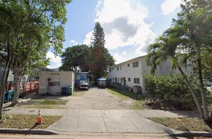 10790 SW 6th St, Sweetwater, FL 33174 - #1