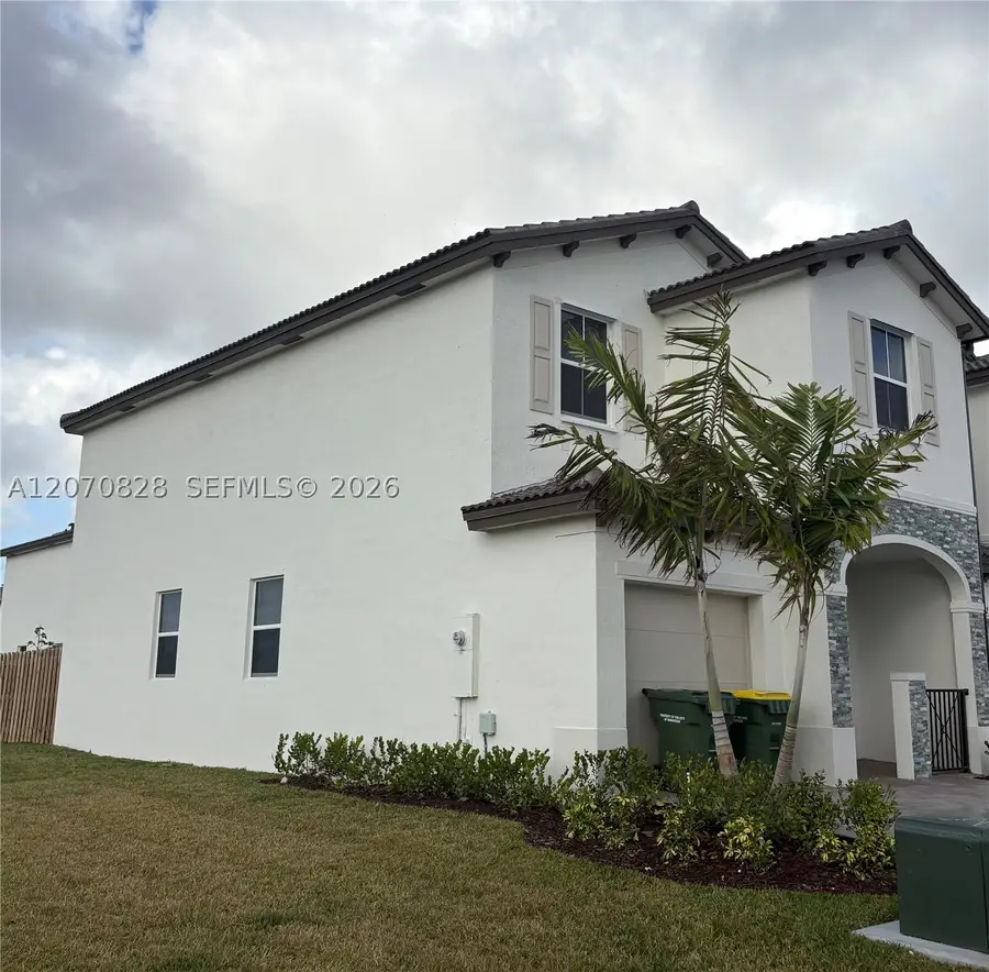 2409 SE 28th St, Homestead, FL 33035 - #2