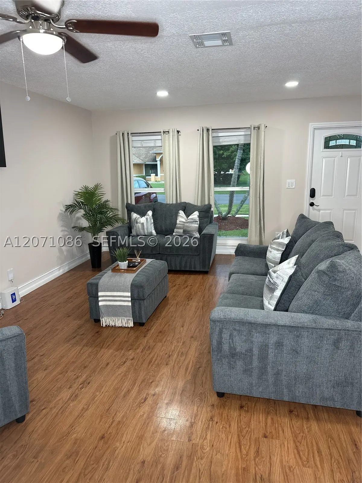 177 Dove Cir, Royal Palm Beach, FL 33411 - #1