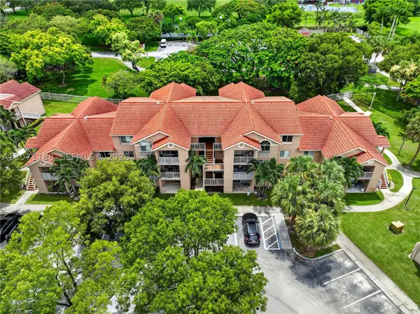 15780 SW 106th Ter #104, Miami, FL 33196