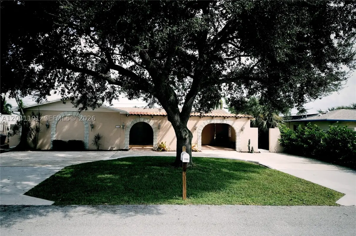 2359 N Wallen Dr, Palm Beach Gardens, FL 33410 - #1