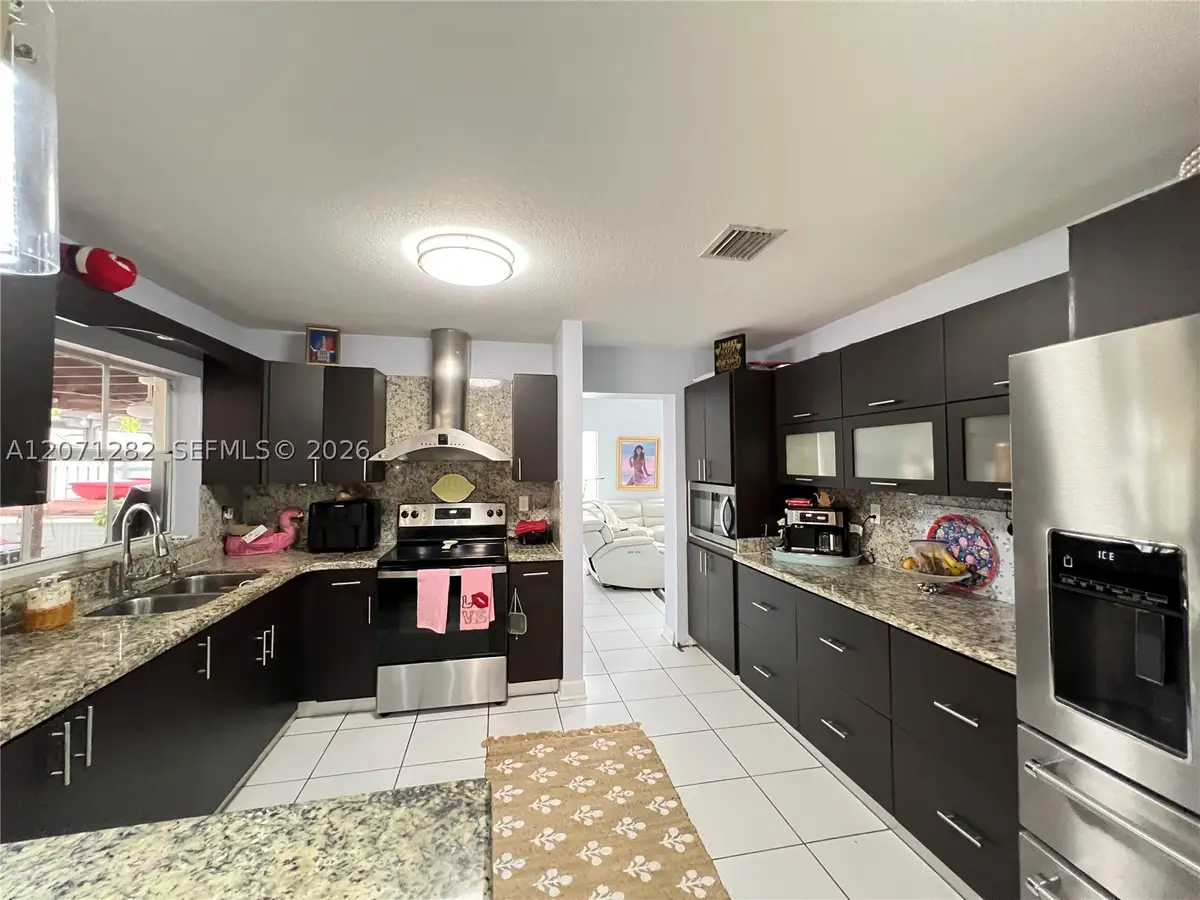 13249 NW 9 Ln, Miami, FL 33182 - #1
