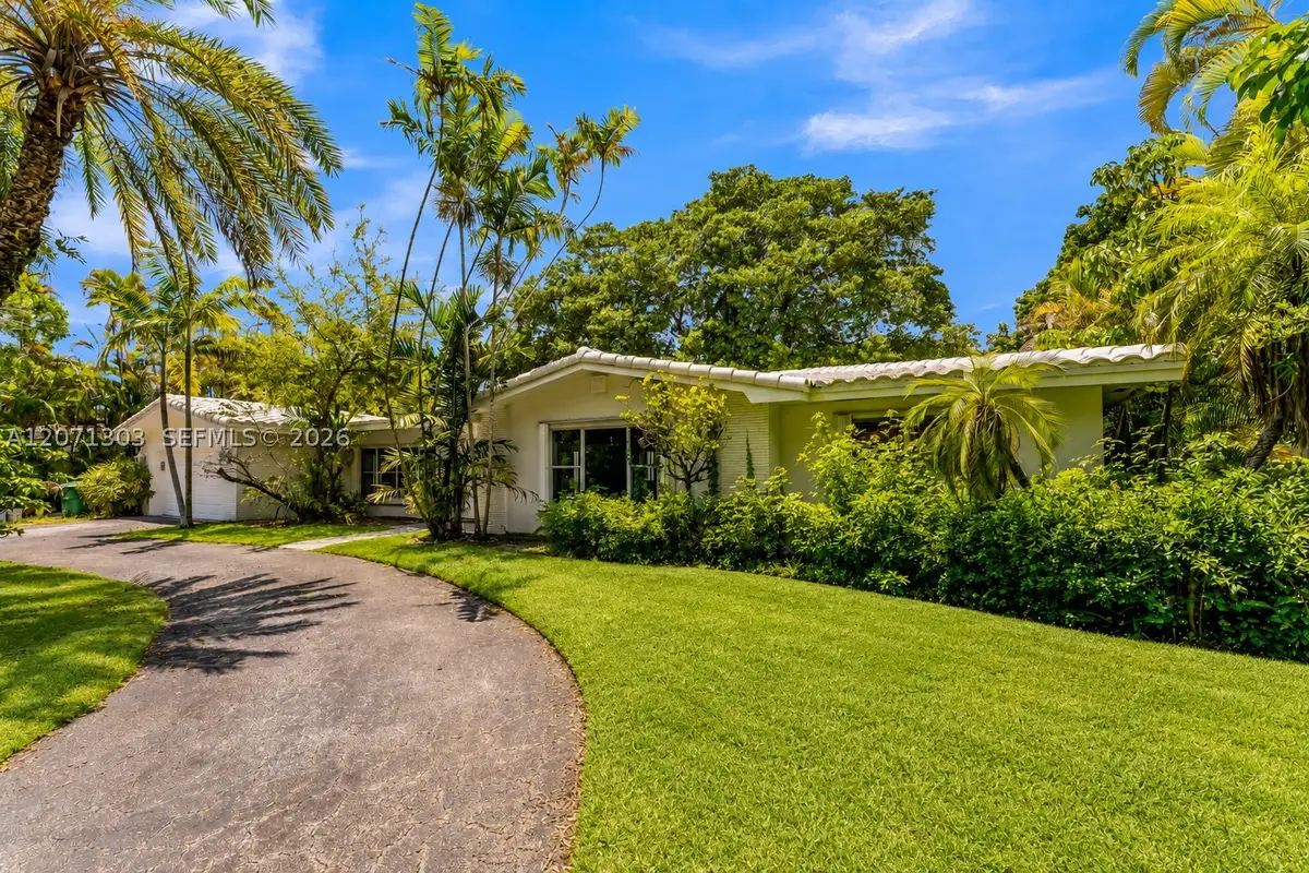 11890 SW 72nd Pl, Pinecrest, FL 33156 - #1