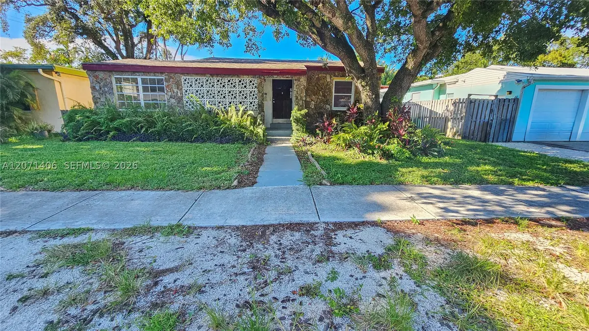 214 SW 2nd Pl, Dania Beach, FL 33004 - #1