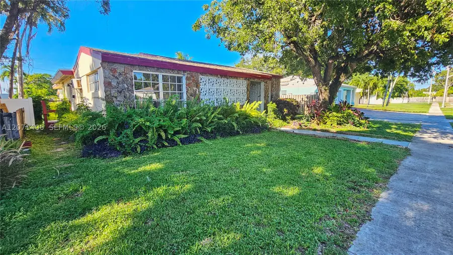 214 SW 2nd Pl, Dania Beach, FL 33004 - #2