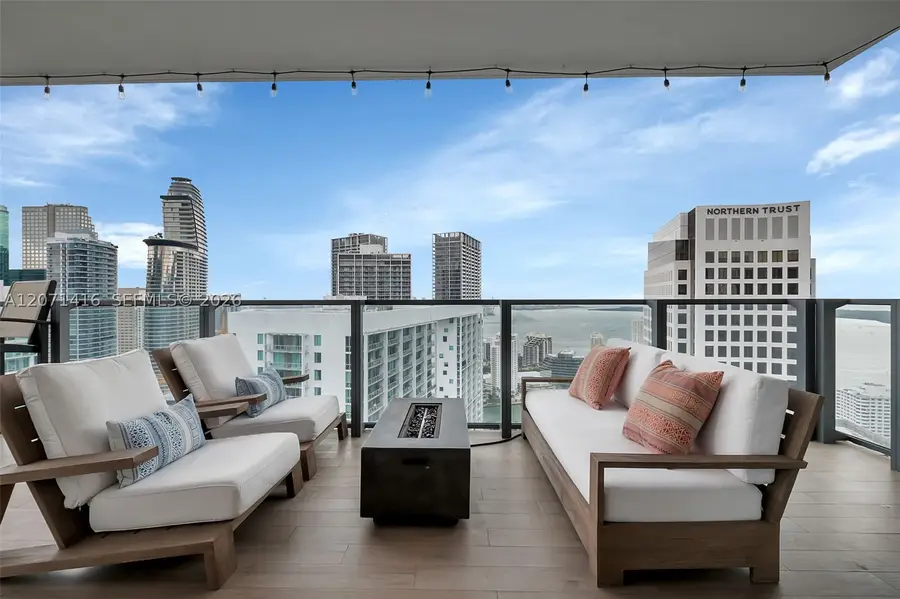 68 SE 6th St #3911, Miami, FL 33131 - #2