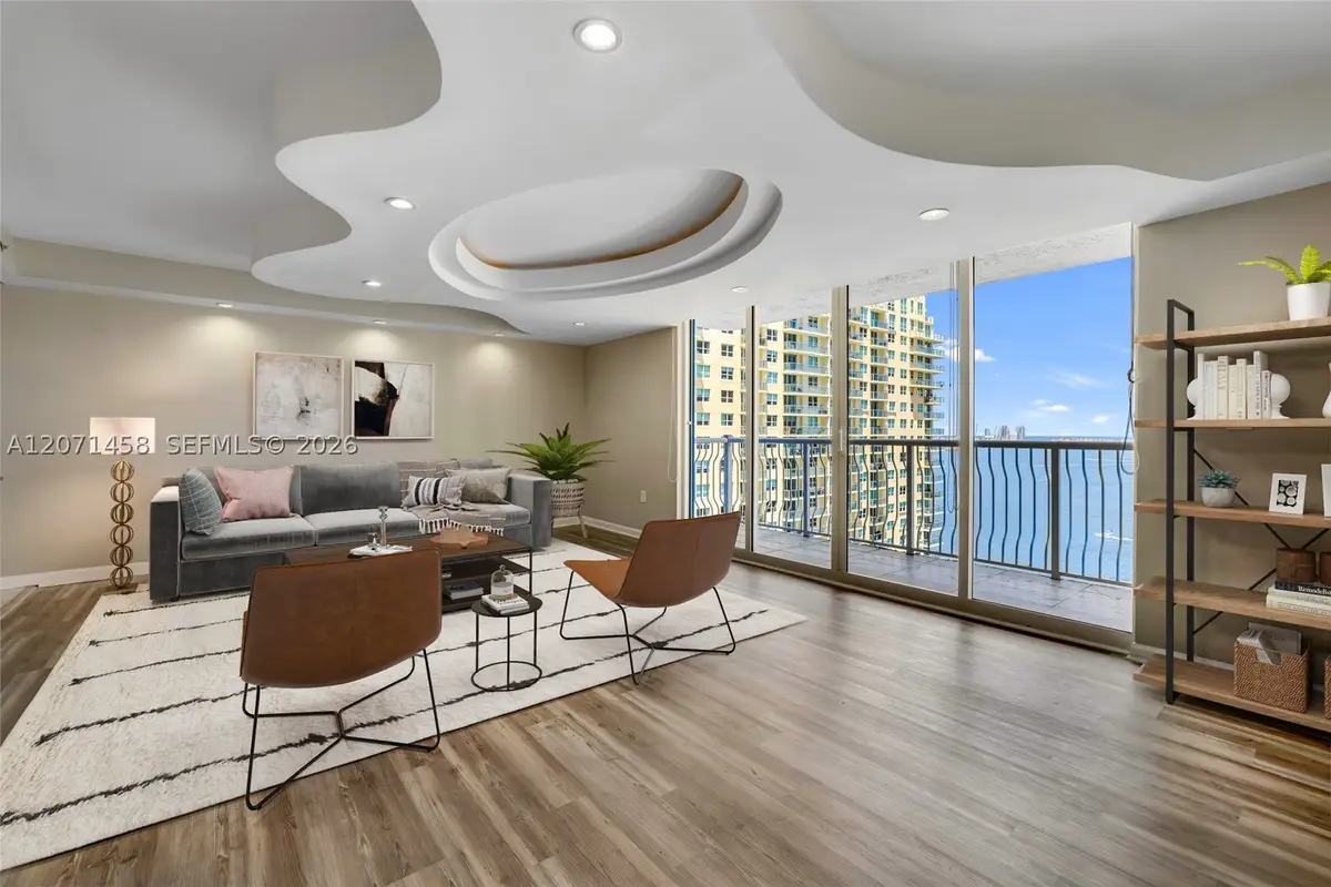 1200 Brickell Bay Dr #3001, Miami, FL 33131 - #1