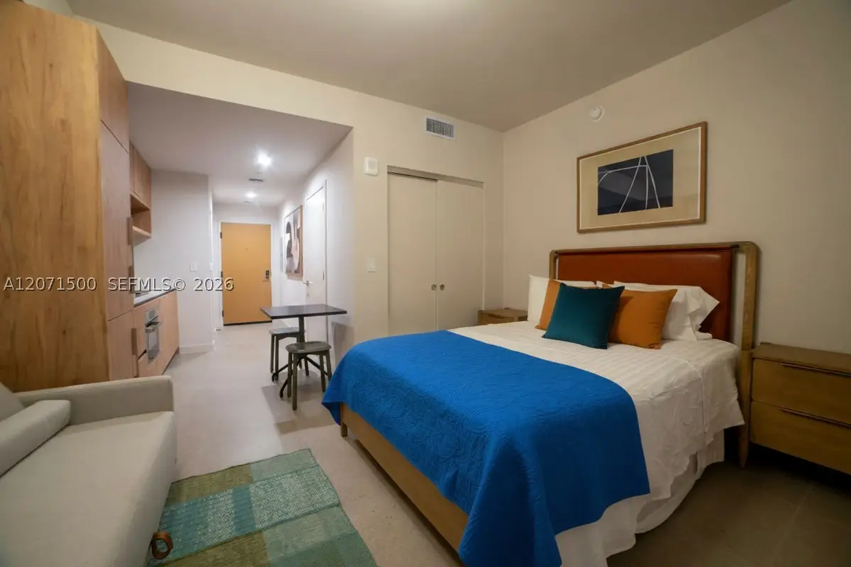 11 NE 6th #1908, Miami, FL 33132 - #1