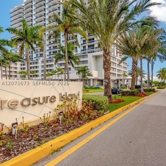 1801 S Treasure Dr #302, North Bay Village, FL 33141 - #2