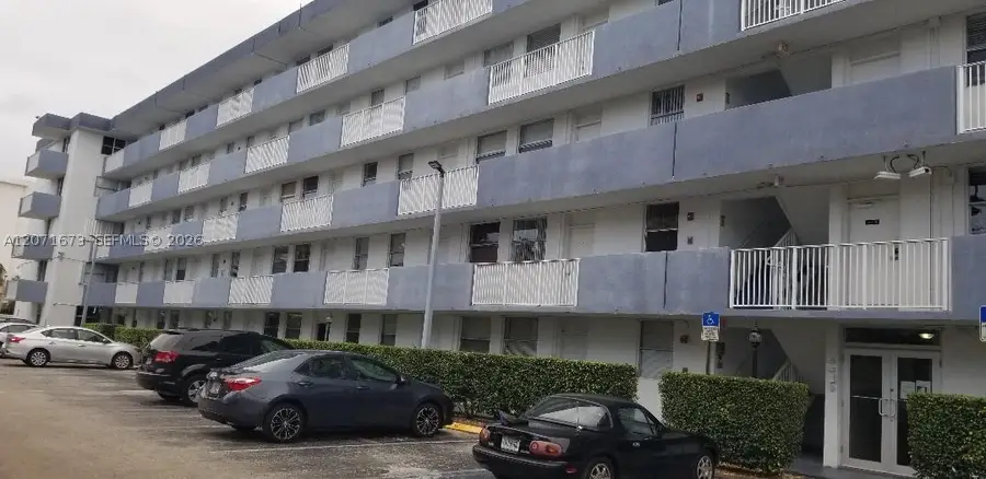 1801 S Treasure Dr #302, North Bay Village, FL 33141 - #3